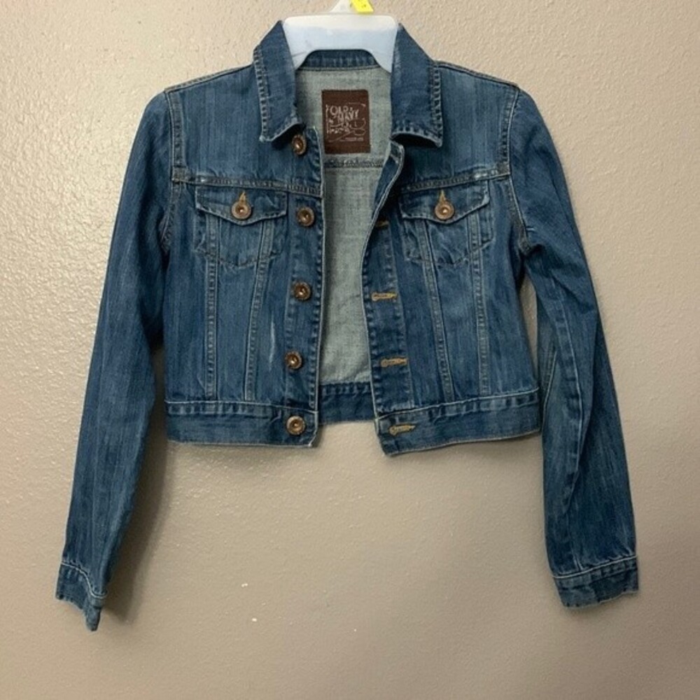 Old Navy Vintage Blue Jeans girl denim Jacket size Large. Medium wash.